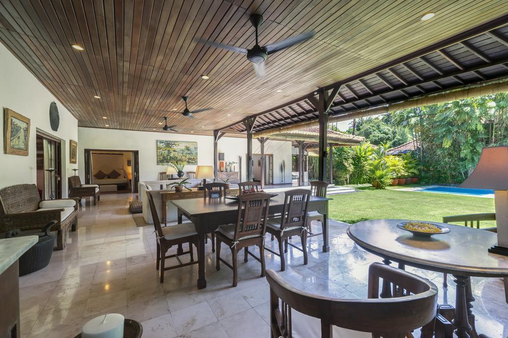 Villa Eight Seminyak Quarto foto